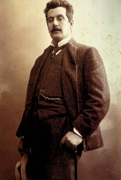 Giacomo Puccini (1858-1924) in 1900 door Unknown